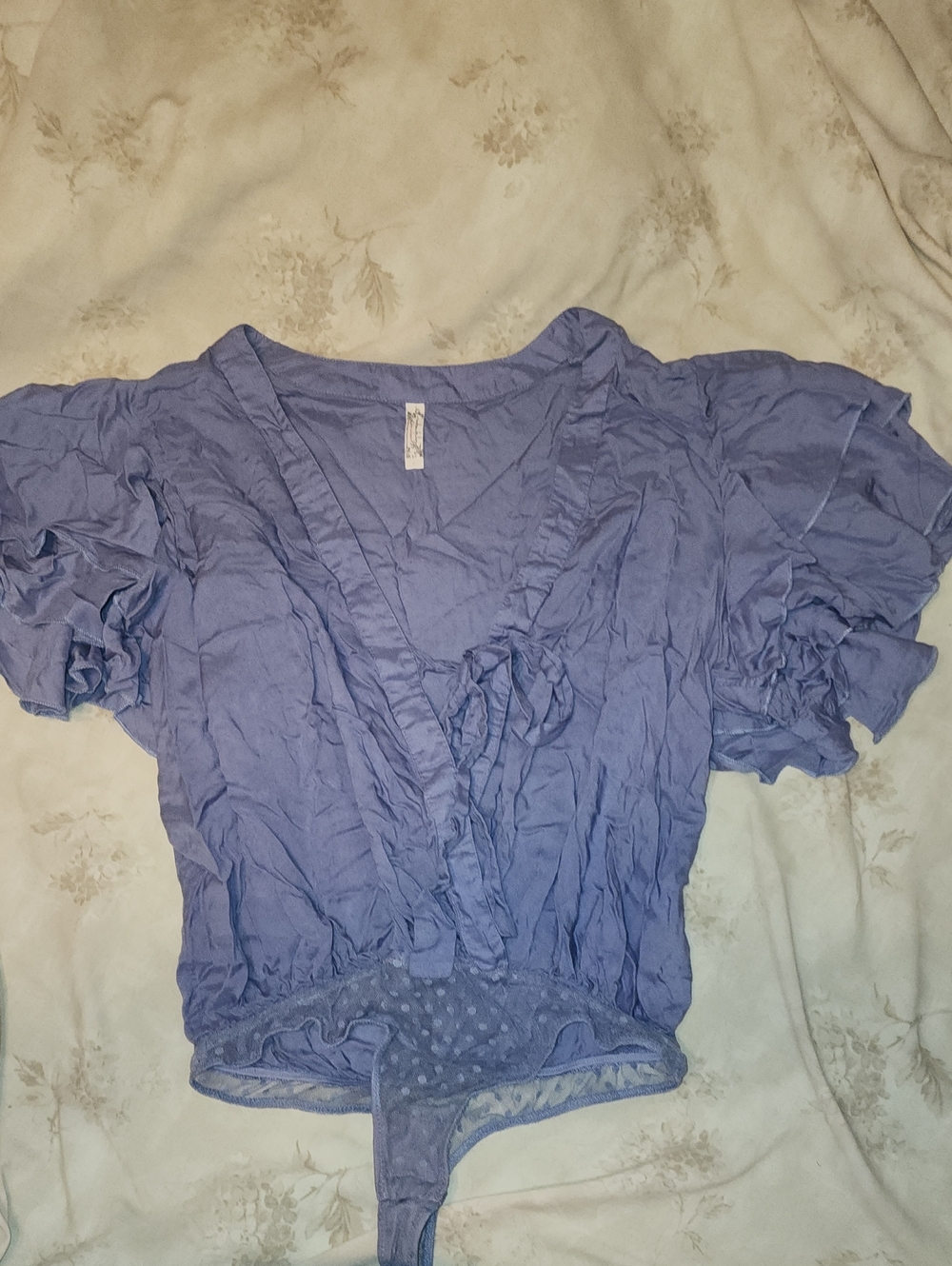 Women’s Free People Lavender Puff-Sleeve V-Neck Tie-Front Body Suit